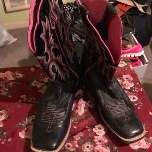 Ariat boots size 10